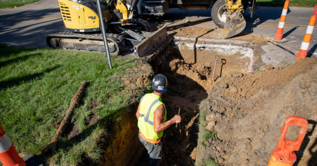 Hydroexcavation Ban Hurts Flint’s Pipe… | Municipal Sewer and Water